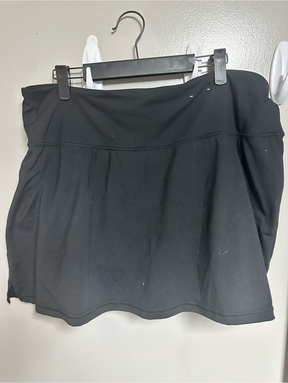 Xersion Black Skort